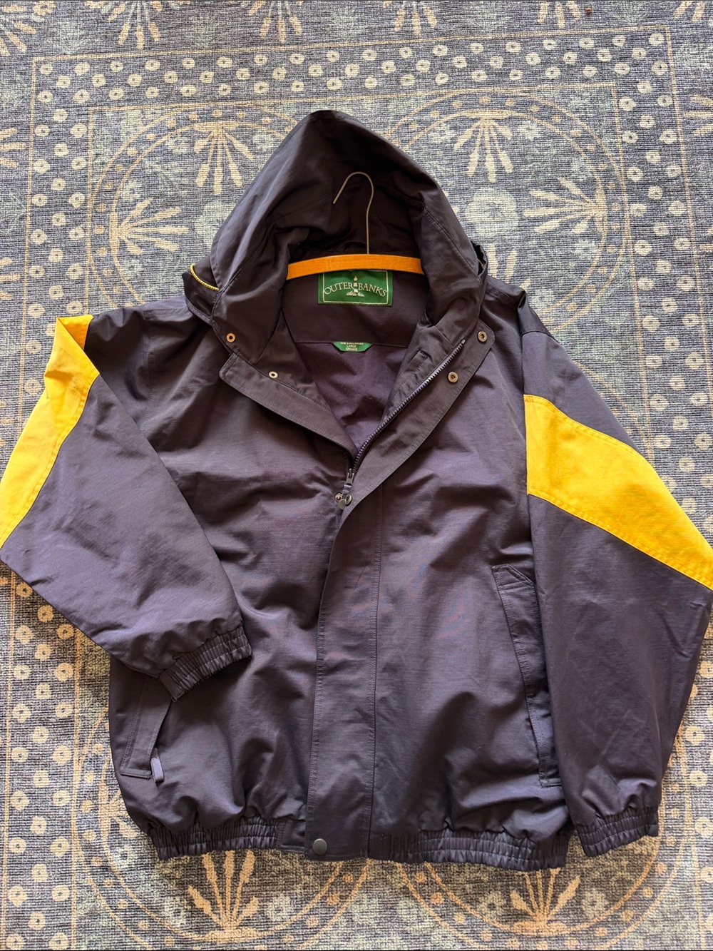 Vintage Mens Outer Banks Crew Jacket Windbreaker w/ Hood Navy Yellow. Large.